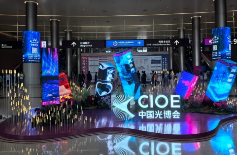 A MJ FLEX visita a CIOE 2026 para explorar as necessidades de proteção de cabos em optoeletrônica.